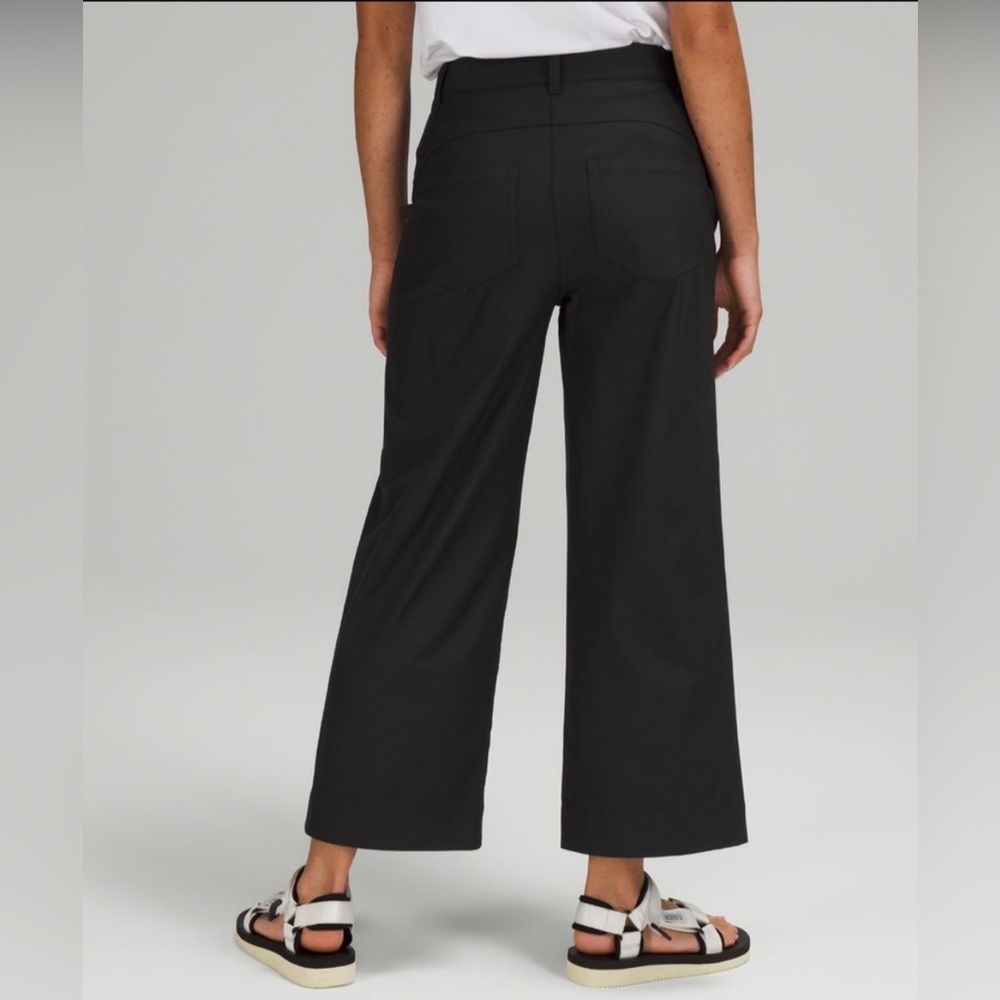 Lululemon Cropped High Rise City Sleek Pants Size 24